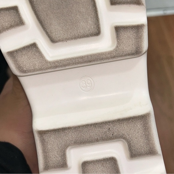 BAD BLOOD STORE KOREA WHITE SNEAKER PLATFORMS - Picture 4 of 4